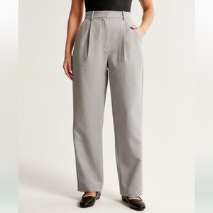 Abercrombie & Fitch Curve Love Tailored Relaxed Straight Pant, size 33R